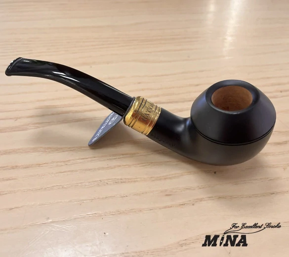 Dýmka Rattray's Majesty black 178